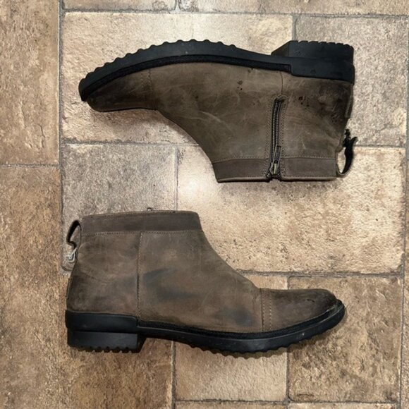 UGG Other - UGG Size 10